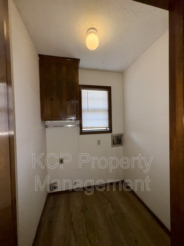 Building Photo - 4726 S U St