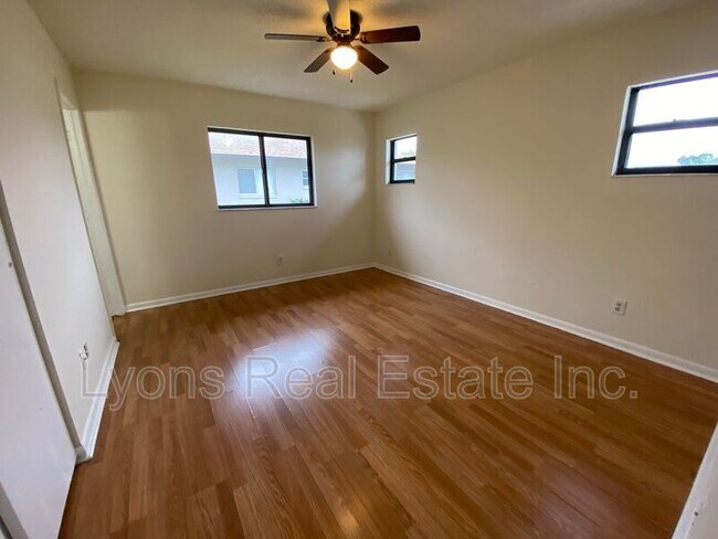 Building Photo - 431 Hancock Bridge Pkwy