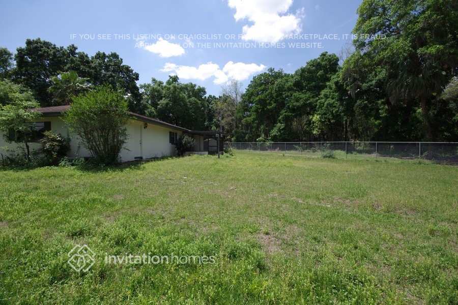 Building Photo - 1904 High Glen Ct N