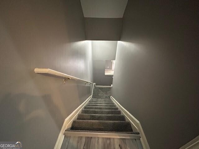 Building Photo - 1943 Hoods Fort Cir NW