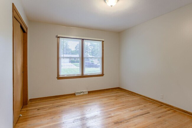 Building Photo - Updated 3 Bedroom With Finished Lower Leve...