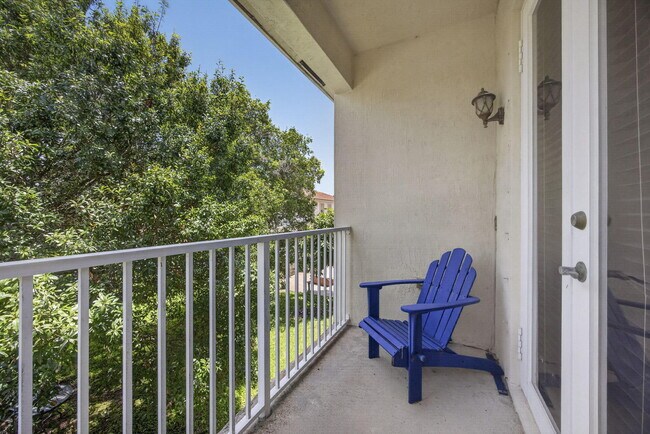 Building Photo - 10671 Old Hammock Wy