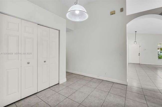 Building Photo - 2230 NW 145th Ave