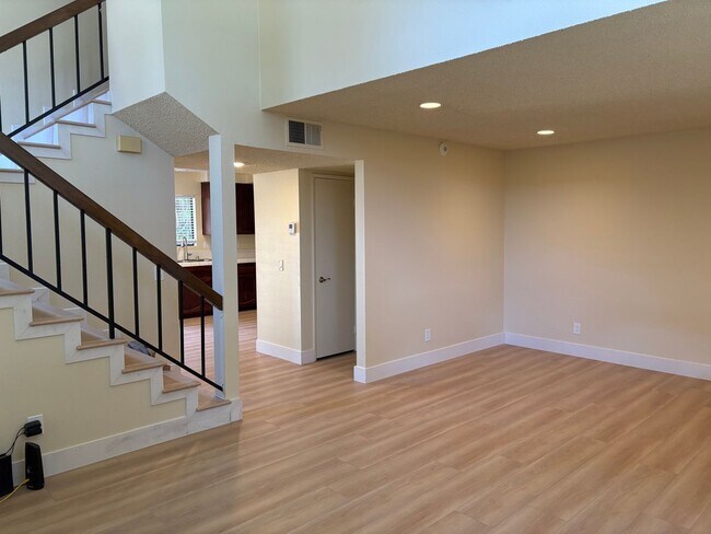 Building Photo - 6865 Valley Circle Blvd
