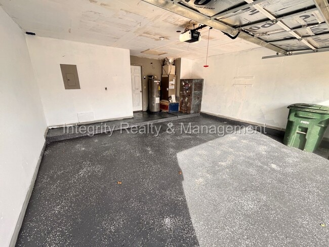 Building Photo - 3 Bed/2 Bath in the heart of Mandarin