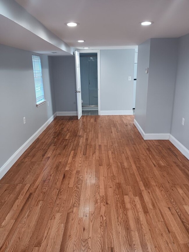 Building Photo - Renovated 3 Bed 2 Bath Single-Family Home in Aberdeen