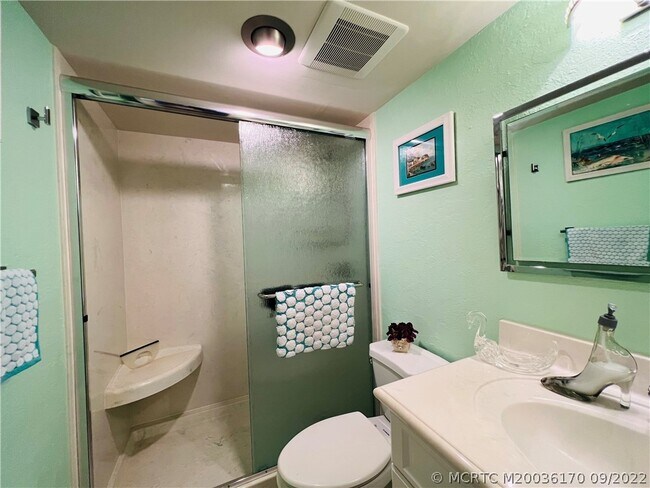Building Photo - 10044 S Ocean Dr