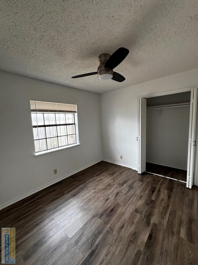 Building Photo - 1547 Guadalajara Ave