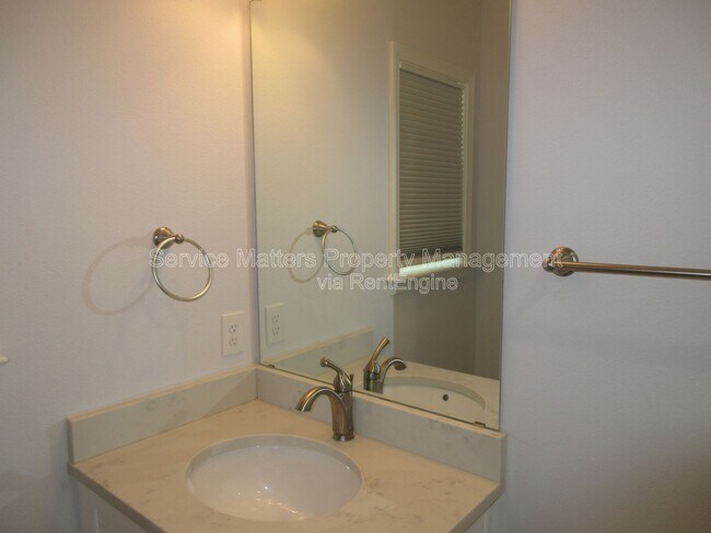 Building Photo - 716 W Intendencia St