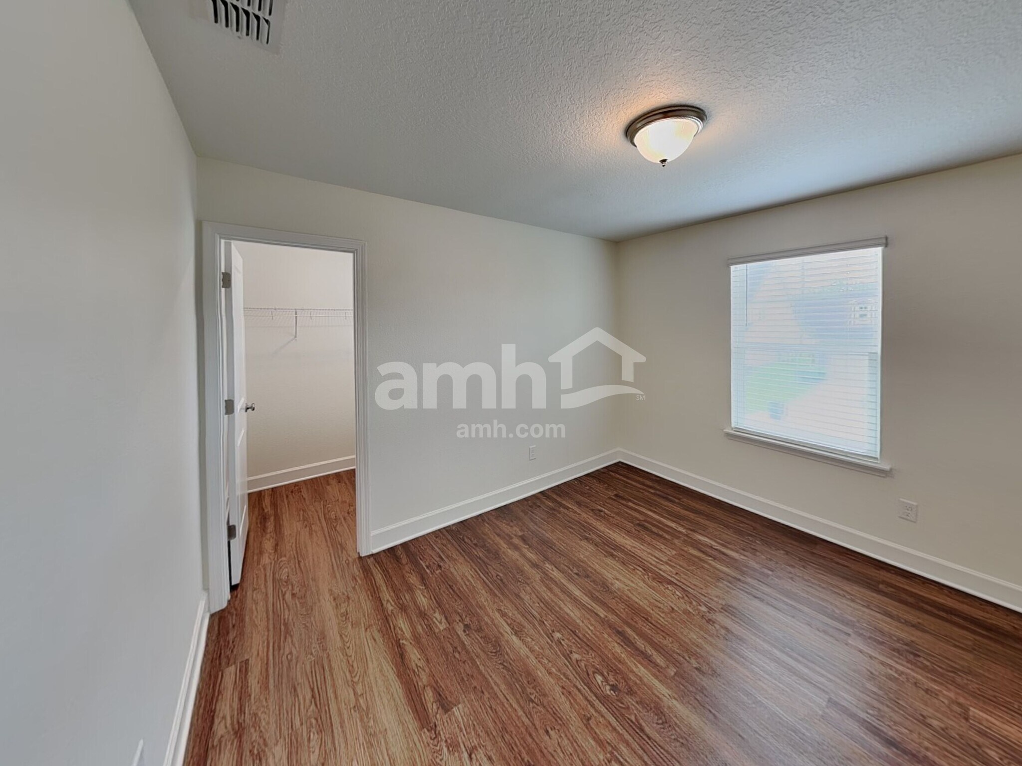 Building Photo - 417 Sandstone Dr