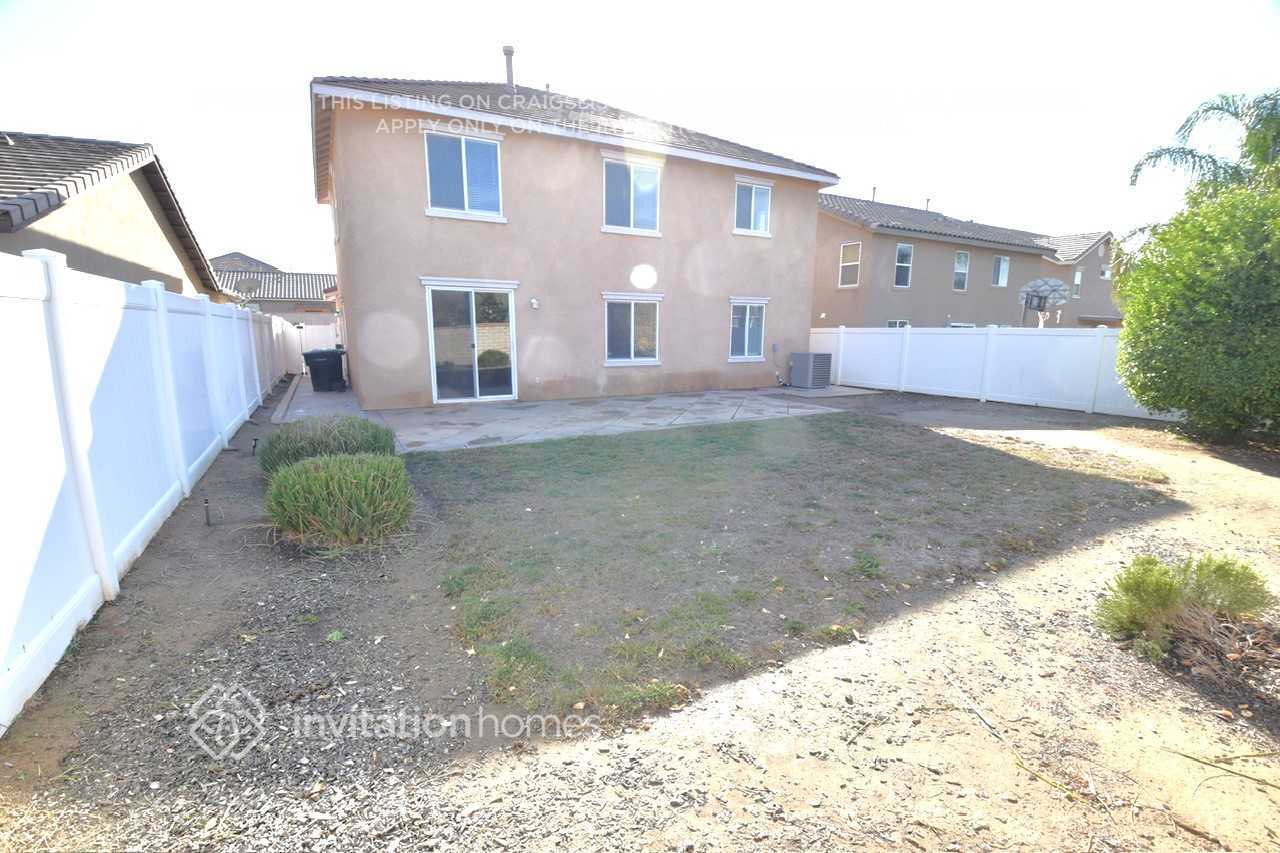 Building Photo - 1956 Montanra Ln