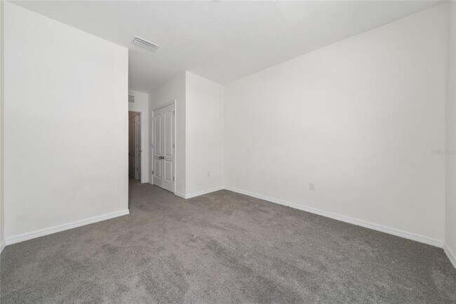 Building Photo - 1426 Isleta Lp