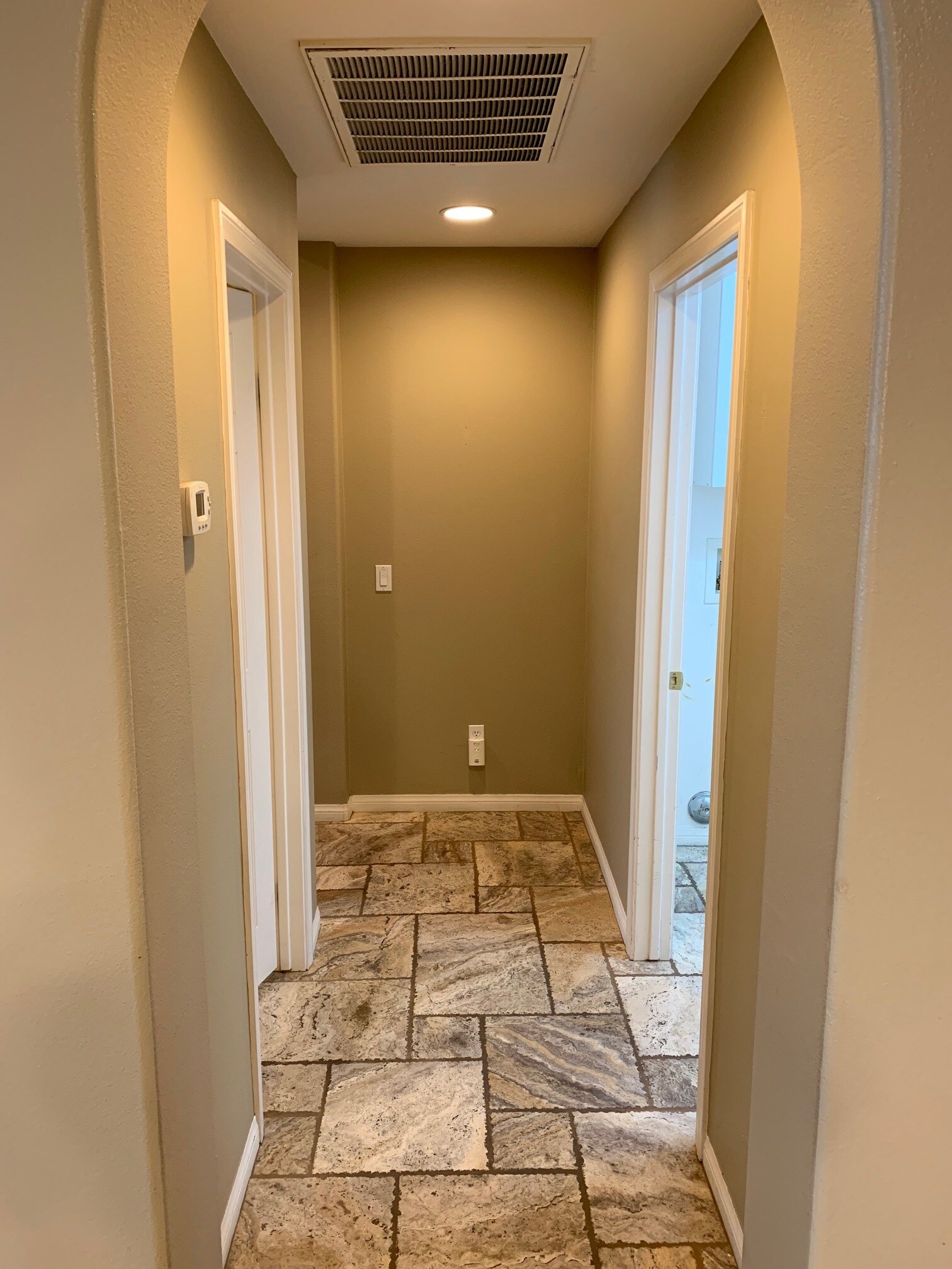 Building Photo - 84126 Canzone Dr
