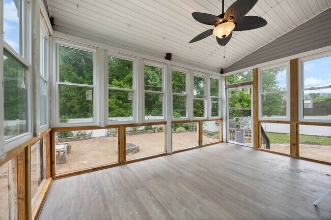 Building Photo - 1444 Brew Moss Dr