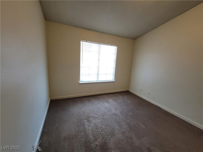 Building Photo - 372 Rushing Creek Ct