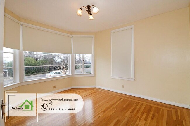 Building Photo - 1804 Chestnut St