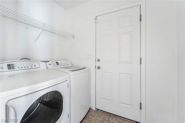 Building Photo - 6446 Oak Savanna Ct