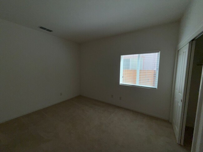 Building Photo - 6220 Orchard Hill Way