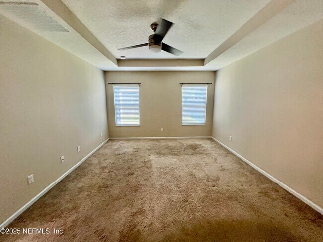 Building Photo - 12598 Itani Wy