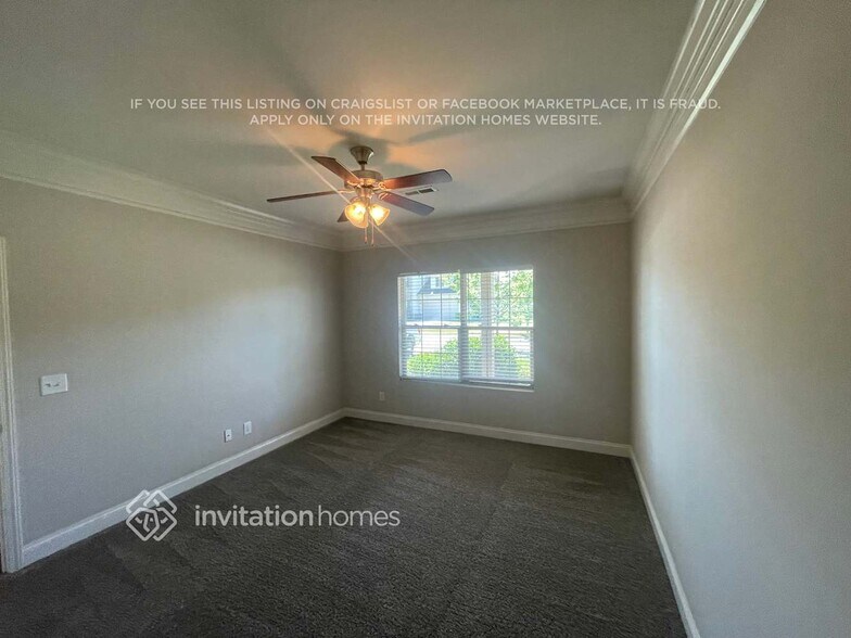 Building Photo - 5355 Roberta Crossing Dr