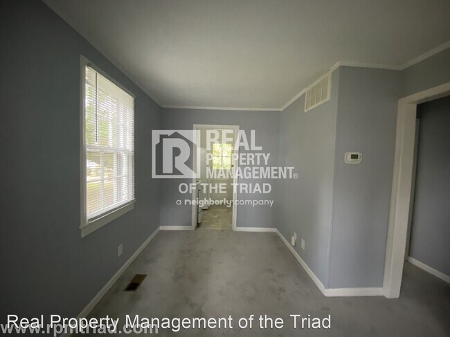 Building Photo - 2 br, 1 bath House - 1306 Woodside Dr