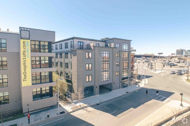 Building Photo - 610 Rutherford Ave