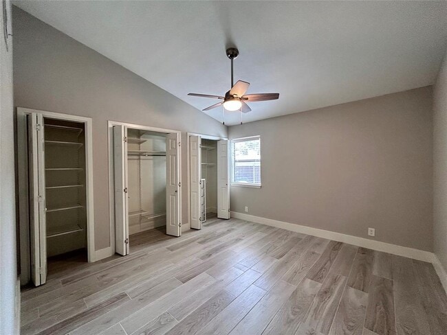 Building Photo - 1135 Barton Hills Dr