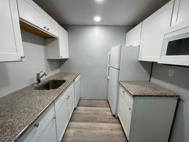 Building Photo - 1935 Brookside Dr