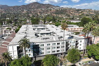 Building Photo - The Henley