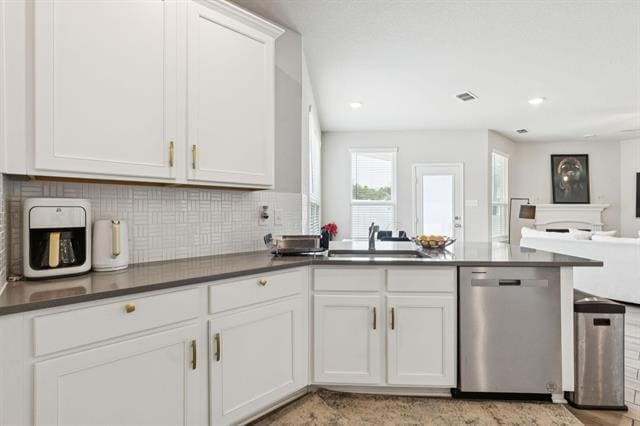 Building Photo - 8982 Delway Dr