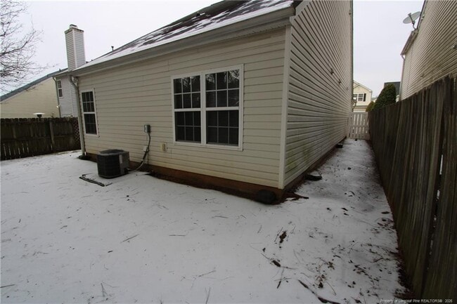 Building Photo - 5425 Golden Moss Trail