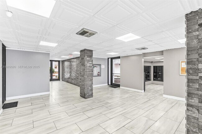 Building Photo - 15600 NW 7th Ave