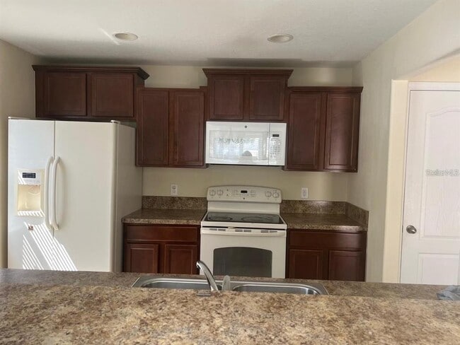 Building Photo - 106 Carina Cir