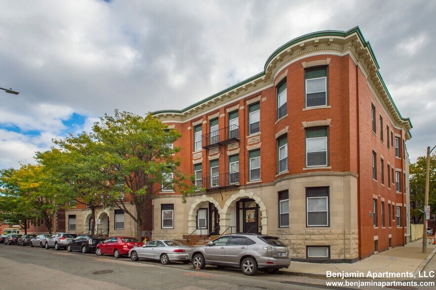 Building Photo - 22 Brainerd Rd