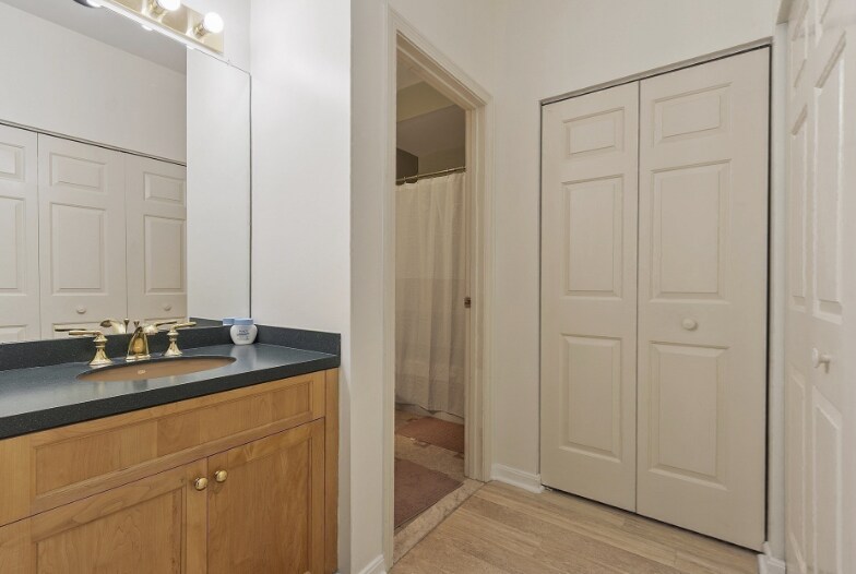 Building Photo - 5 Maple Ridge Dr