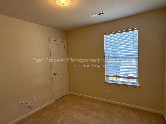 Building Photo - 1209 Sweetgrass St