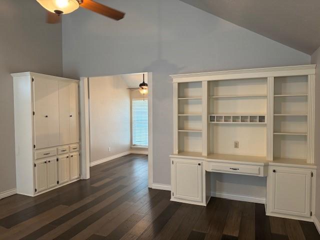 Building Photo - 4704 Stonegate Dr