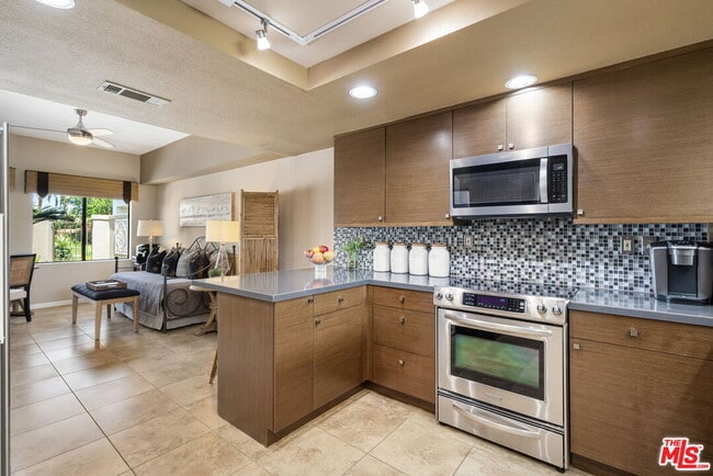 Building Photo - 54137 Oak-Hill