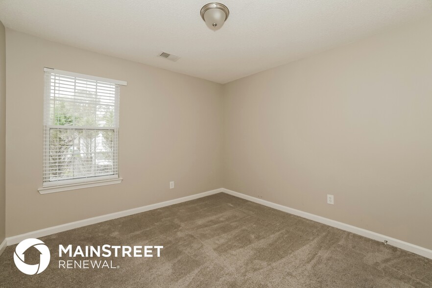 Building Photo - 5030 Deer Brook Trail SW