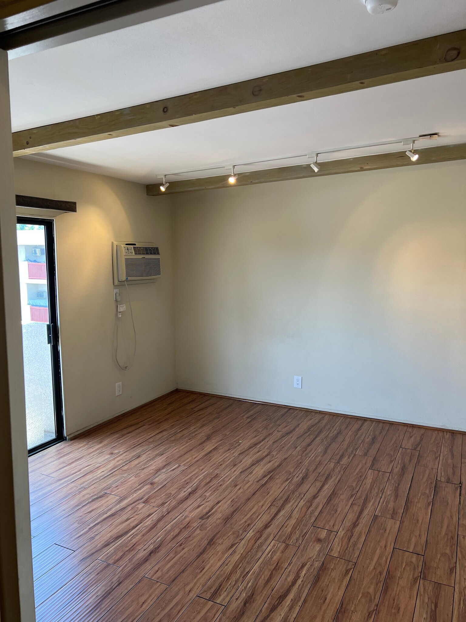 Building Photo - 20234 Cantara St