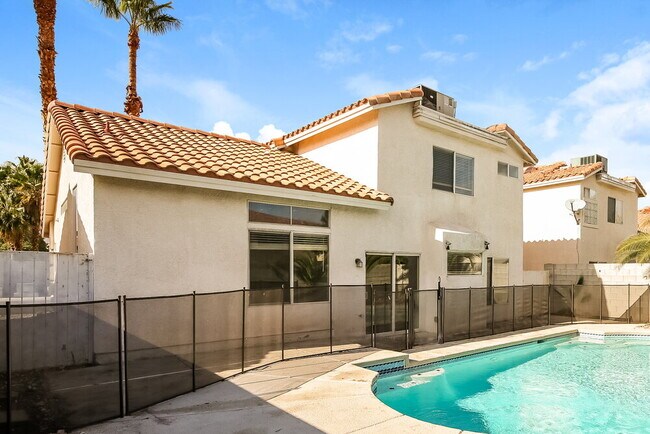 Building Photo - 3636 Beacon Point St