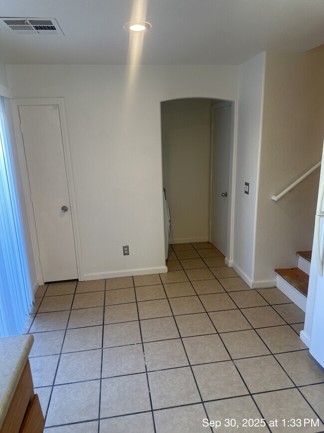 Building Photo - 9914 Keephills St