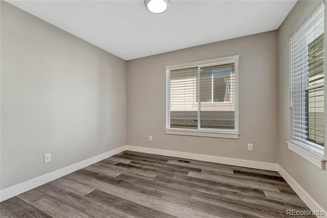 Building Photo - 923 N Raleigh St