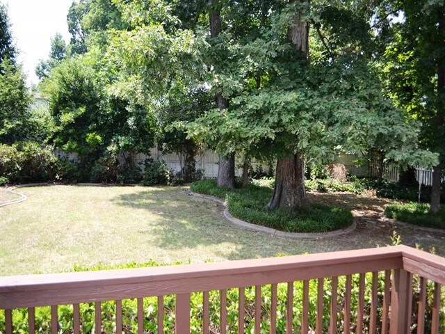 Building Photo - 36 Halehaven Dr