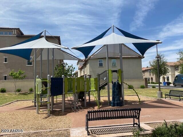 Building Photo - 4123 E Toledo St