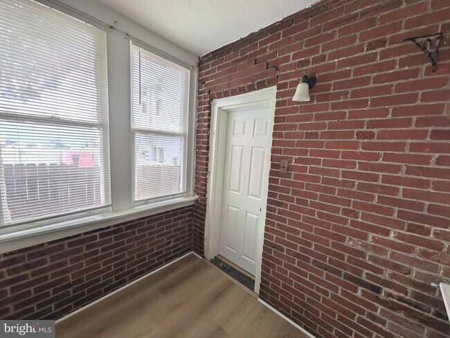 Building Photo - 5750 Rising Sun Ave