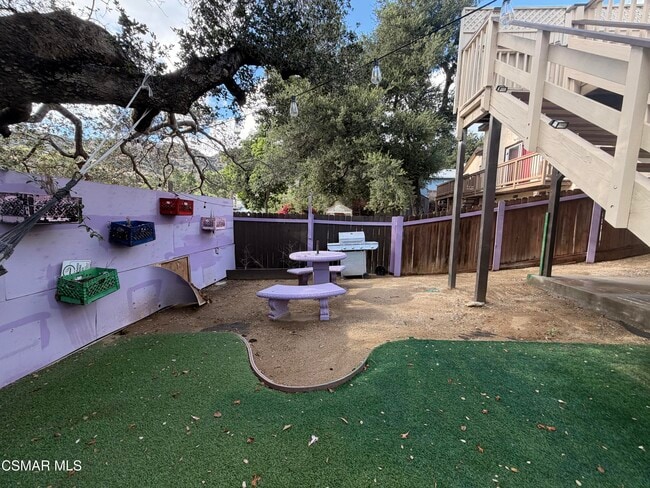 Building Photo - 9251 Notre Dame Ave