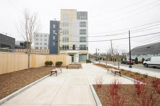 Building Photo - 180 Telford St