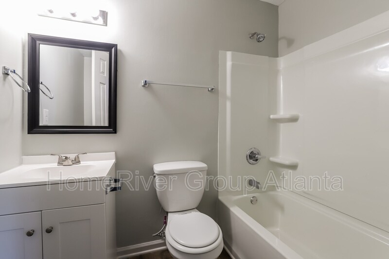 Building Photo - 4636 Vintage Ln