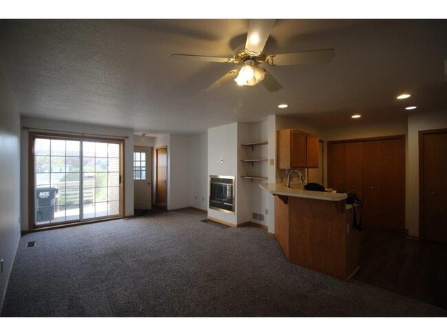 Building Photo - 13230 Meadowood Trail